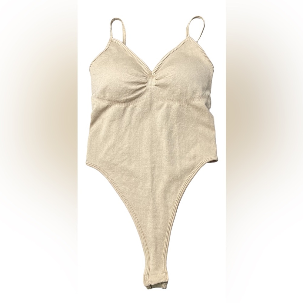 NWT No Boundaries Seamless V-Neck Bodysuit Tan XS